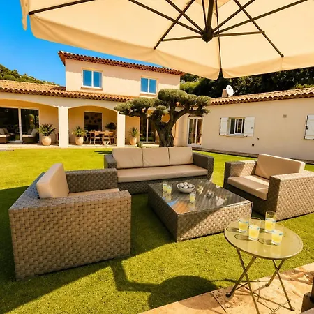 Villa Provencale Avec Piscine Chauffee, Entouree De Verdure Et Au Calme Sainte-Maxime