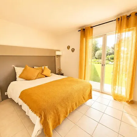 Provençale Avec Piscine Chauffée, Entourée De Verdure Et Au Calme Villa Sainte-Maxime