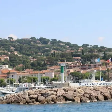 Provençale Avec Piscine Chauffée, Entourée De Verdure Et Au Calme Villa